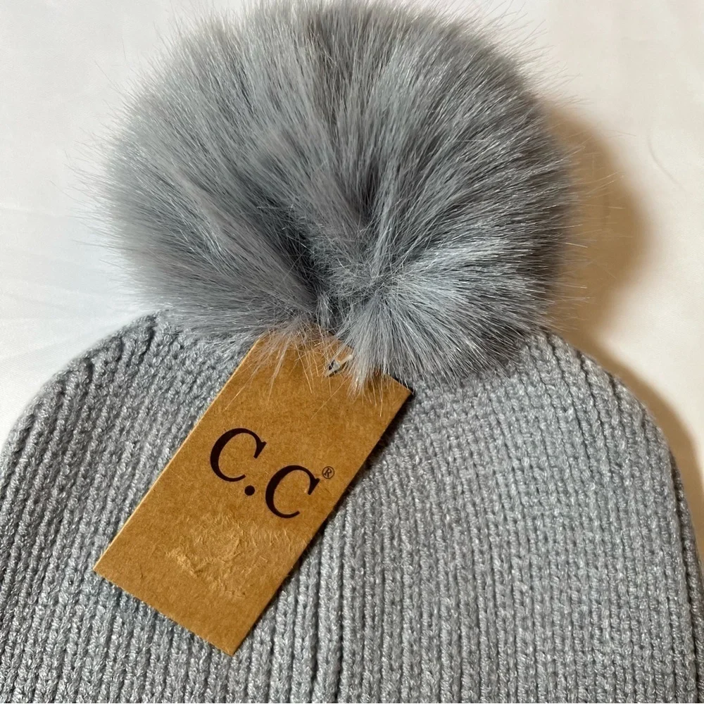 C.C Kids Gray Warm Cozy‎ Rib-Knit Soft Warm Winter Beanie Hat w/ Faux Fur Pompom